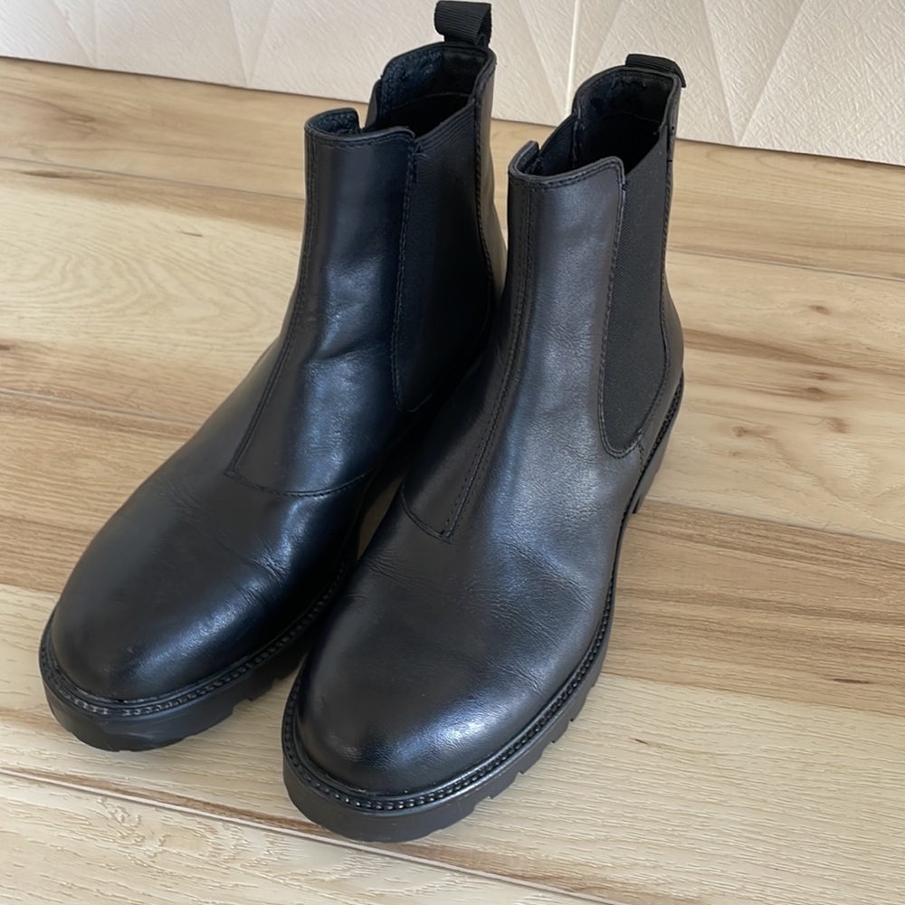 Vagabond Women's Kenova Leather Chelsea Boots
